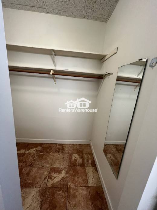 Building Photo - 431 S 7th St