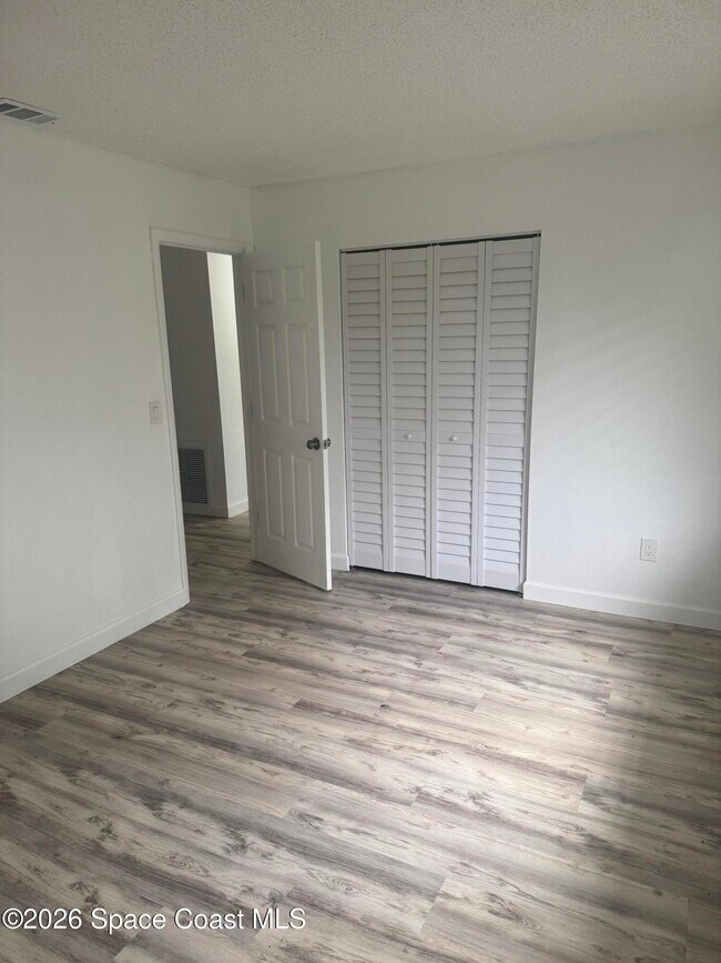 Building Photo - 1418 Paley Cir SE