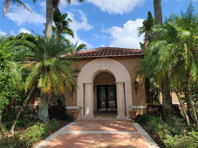 Building Photo - 4844 N State Rd 7