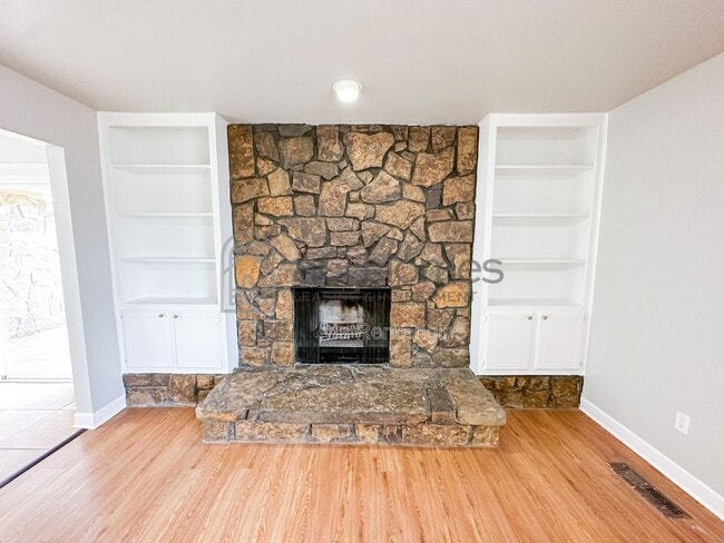 Building Photo - 730 Arlington Dr