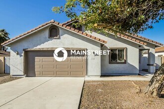 Building Photo - 3 Bedroom Pet-Friendly Home in Phoenix, AZ with Main Street Renewal