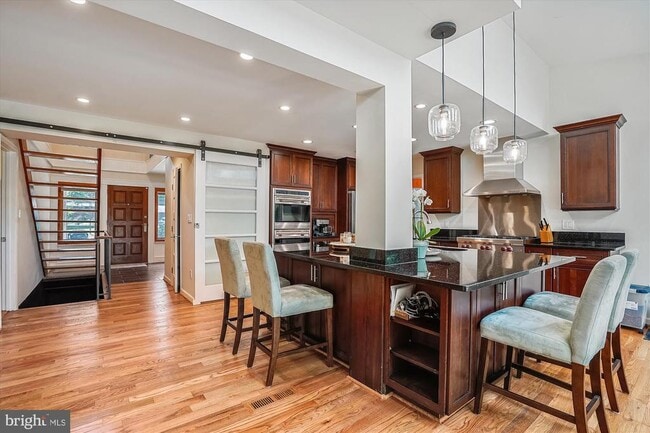 Building Photo - 10408 Hunter Ridge Dr