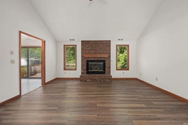 Building Photo - 8115 Calera Dr