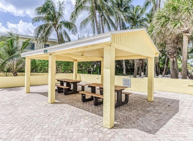 Building Photo - 1401 S Ocean Blvd