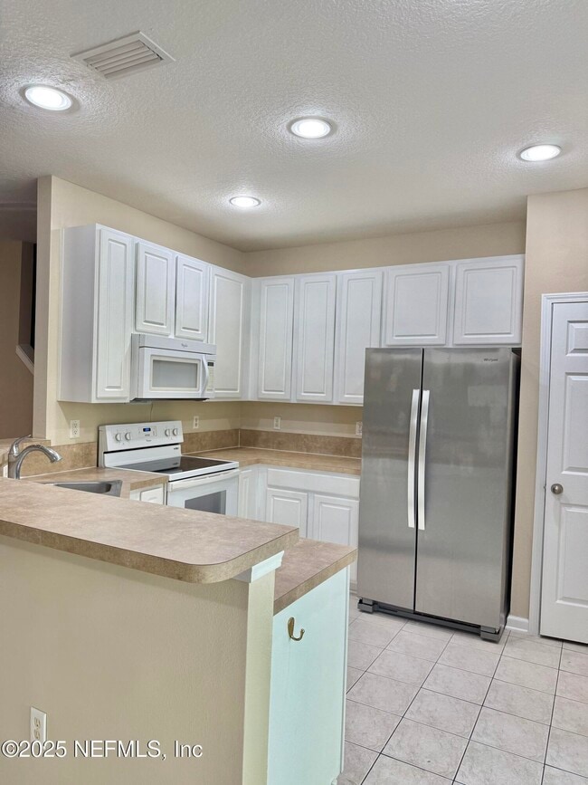 Building Photo - 4891 Castlegate Ct