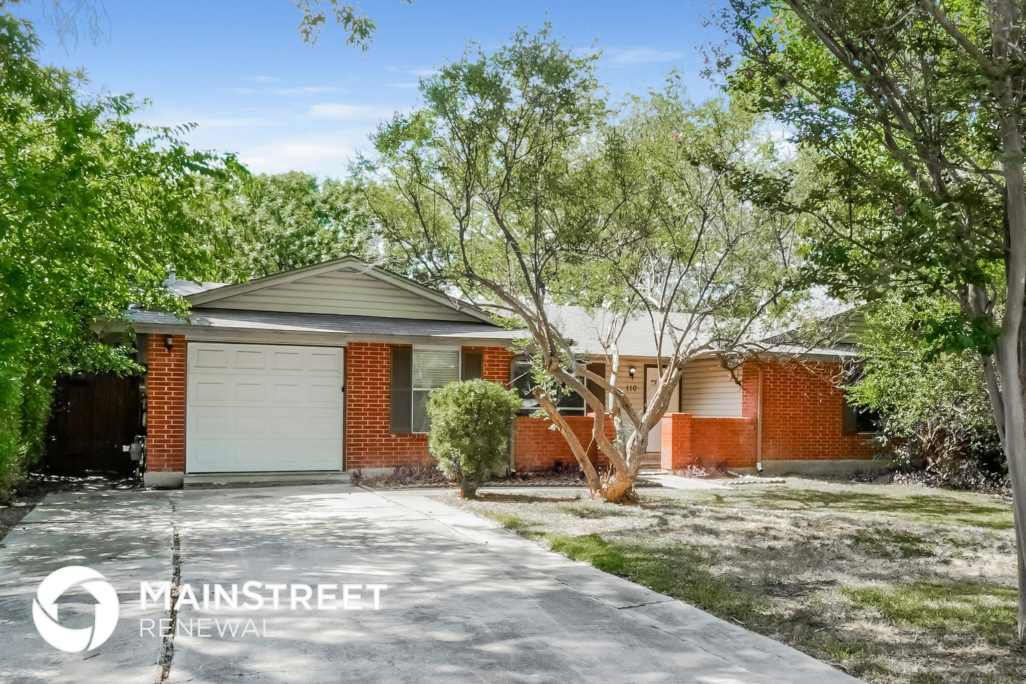 Building Photo - 110 Simler St