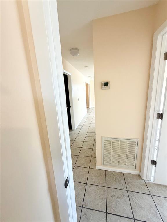 Building Photo - 506 Holt Cir