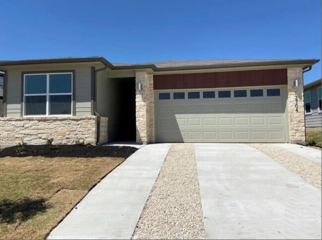 Building Photo - 13704 Zuhause Dr