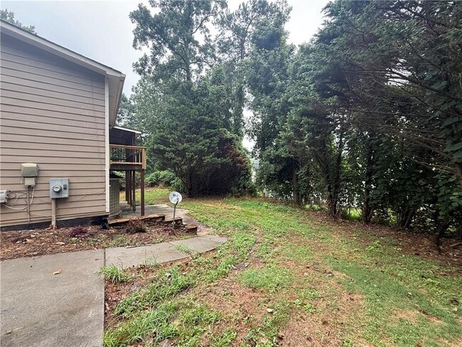 Building Photo - 1505 Hillcrest Dr