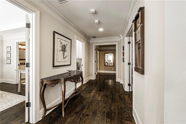 Building Photo - 1122 Ashton Bluff Dr NE