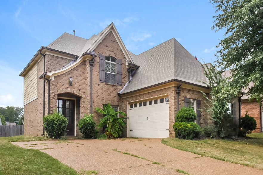 Building Photo - 5061 Thornebrook Cove