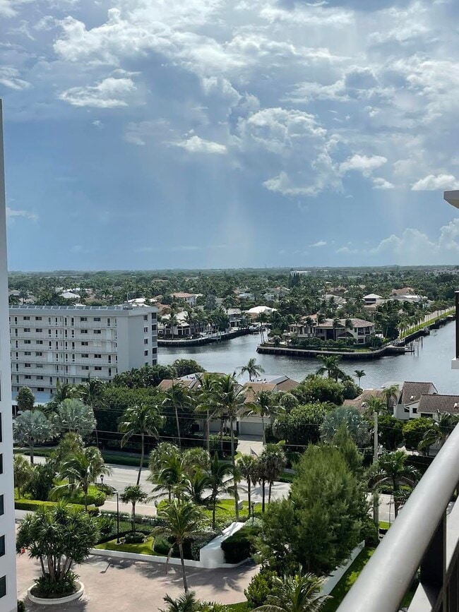 Building Photo - 3009 S Ocean Blvd