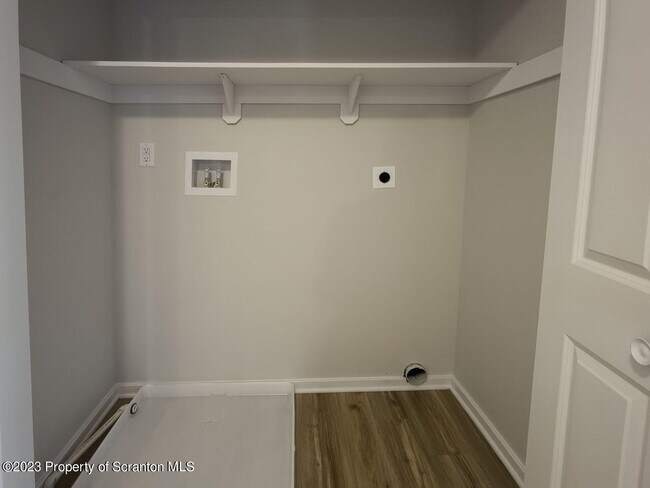 Building Photo - 163 Bianca Way