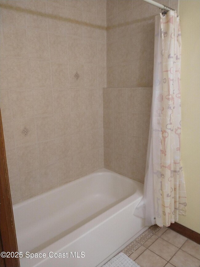 Building Photo - 3175 Fell Rd