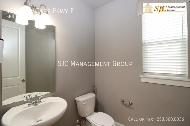 Building Photo - 18429 Village Pkwy E