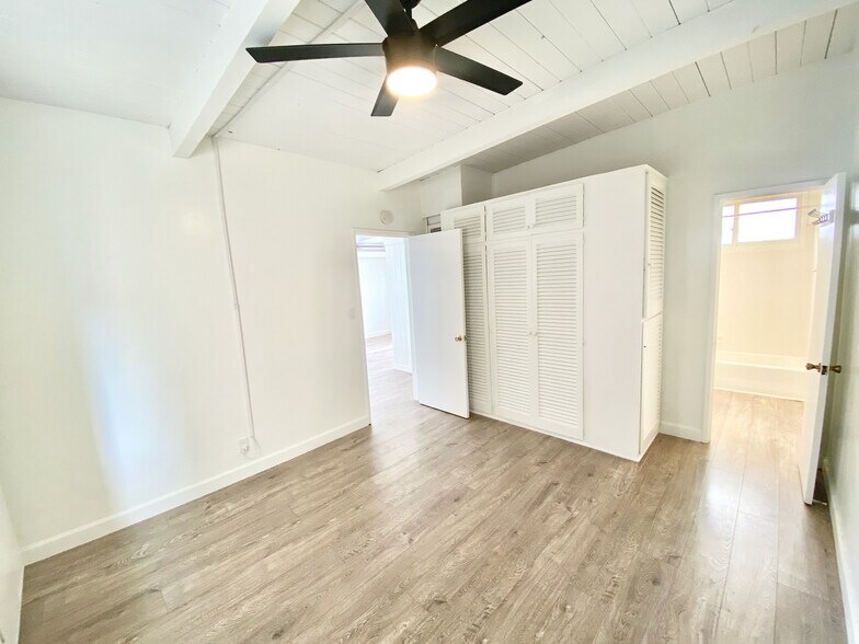 Building Photo - 121 Rosecrans Pl