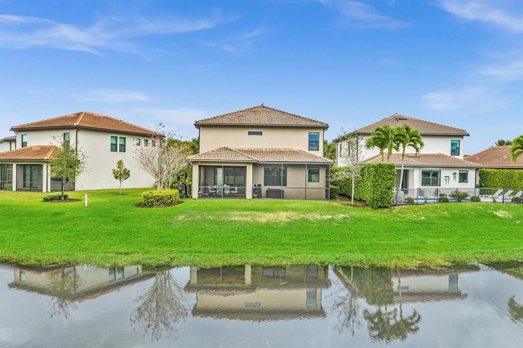 Building Photo - 7921 NW 82nd Ct