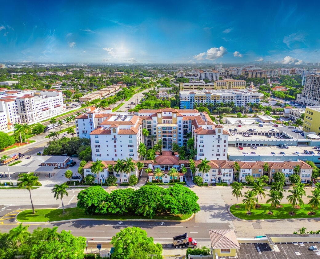 10X Mizner Park - 33 E Camino Real Boca Raton FL 33432 | Apartment Finder, image size:1040x844