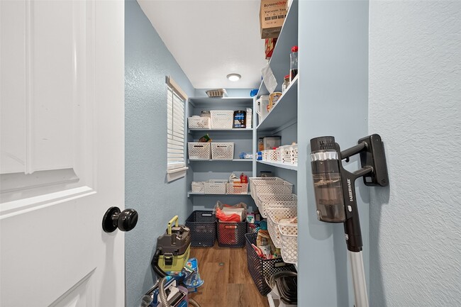 Building Photo - 1005 Avenue D