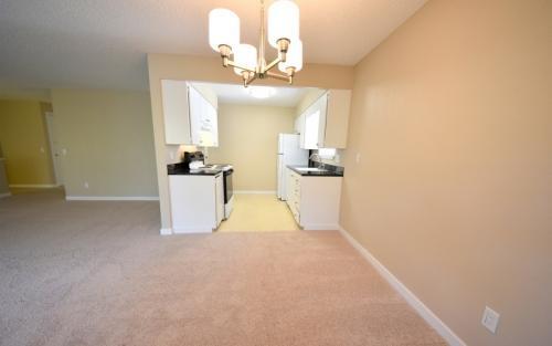 Building Photo - 2 bedroom in Seattle WA 98107