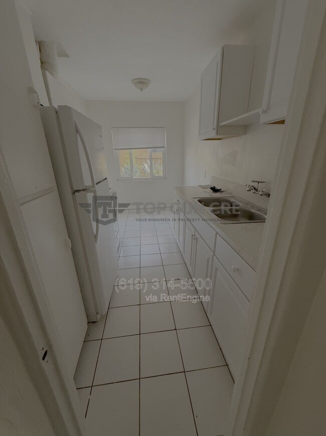 Building Photo - 4050-58 42nd St