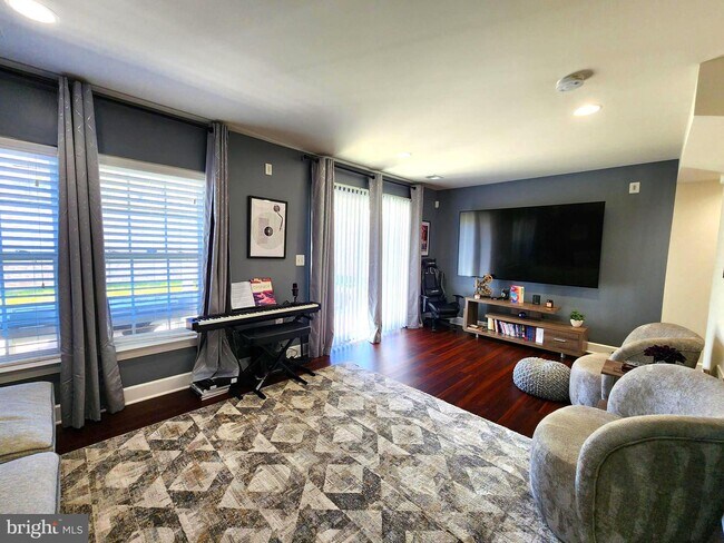Building Photo - 6254 Summit Point Ct