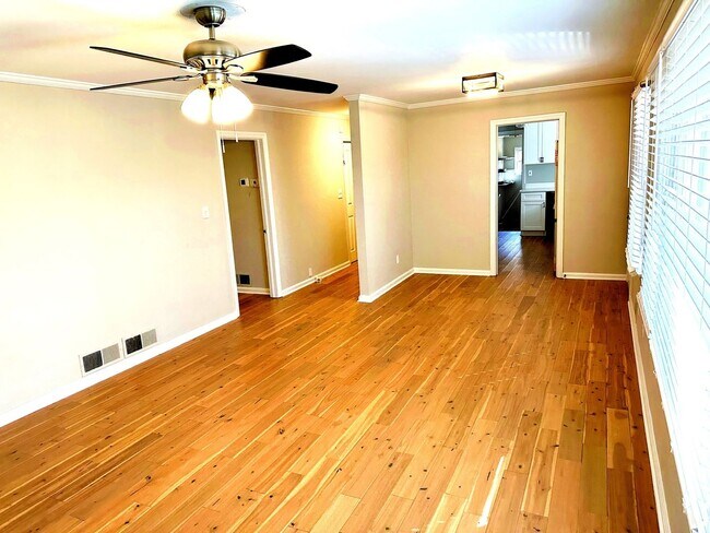 Building Photo - Charming 3BR House in Atlanta