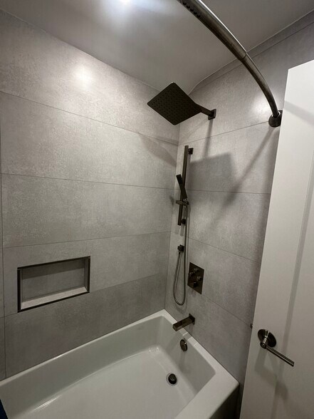 Master Bathroom #2 - 126 Cityview Dr