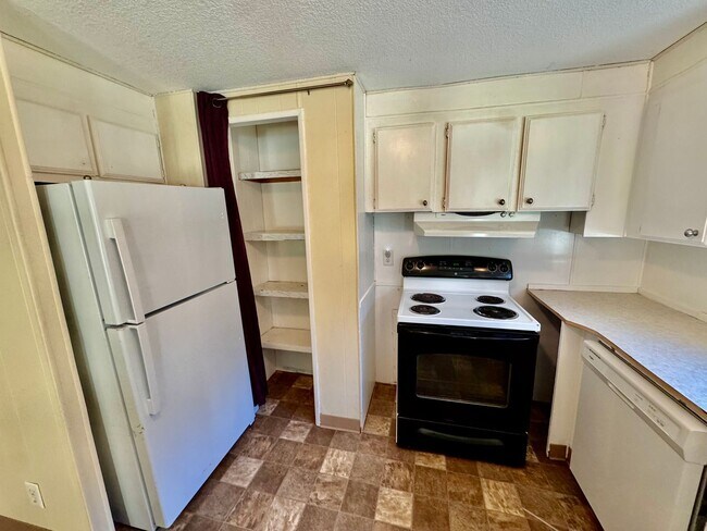 Building Photo - Large Yard 3bd 2ba Home in Long Beach!