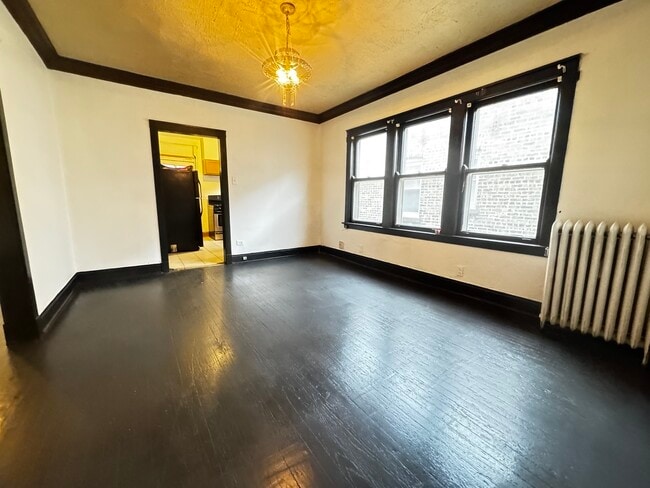 Building Photo - 8519 S Paulina St