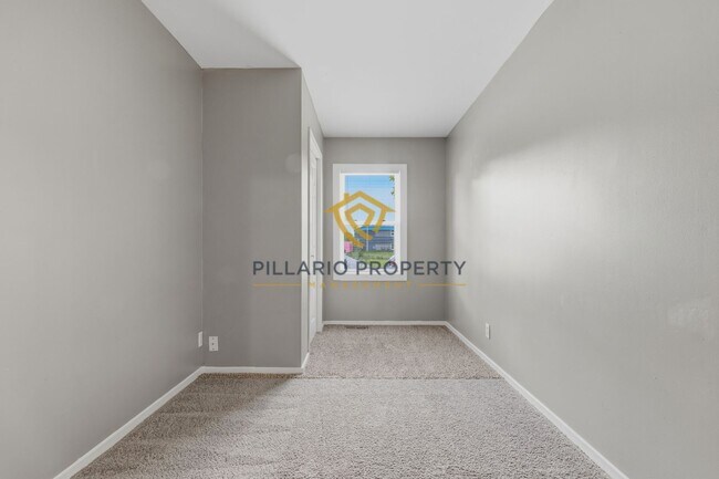 Building Photo - 8315 Roy Rd