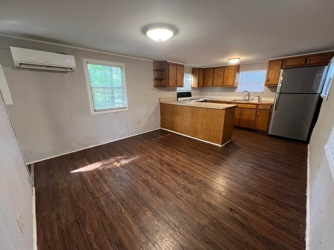 Building Photo - 202 Hallelujah Ln