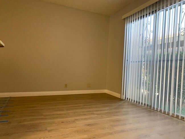 Building Photo - Community Pool and Spa. 2 Story, 2 Bedroom...