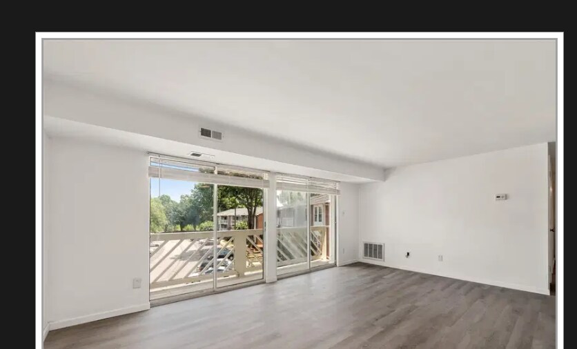 Building Photo - 9333 Old Concord Rd