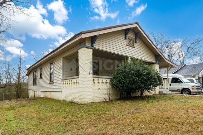 Building Photo - 529 Telford Ln
