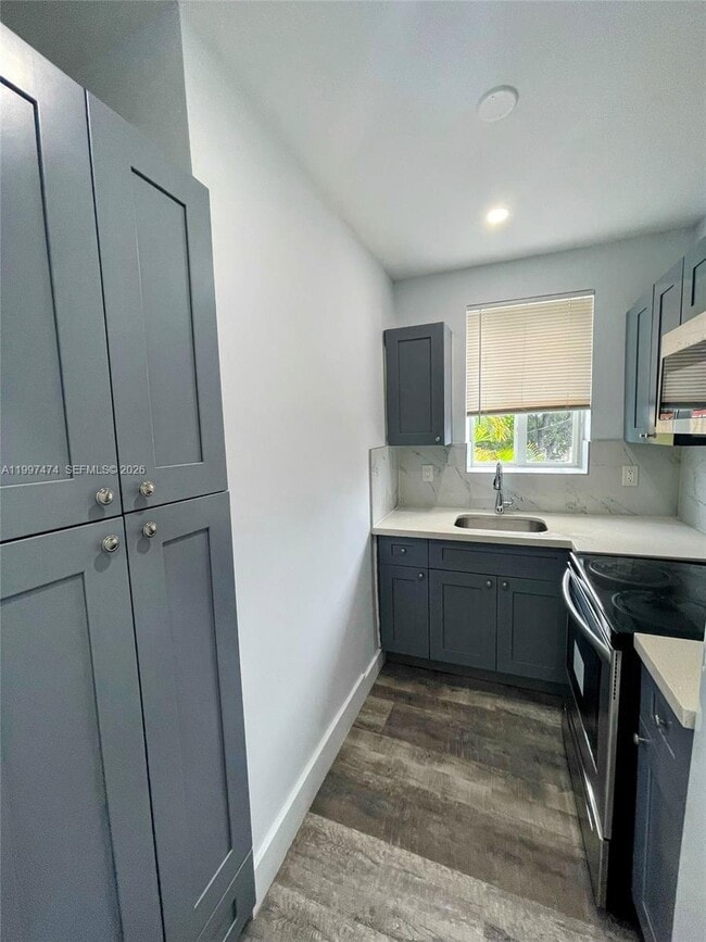 Building Photo - 1036 SW 5th St