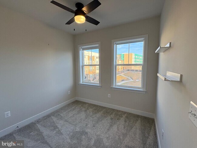 Building Photo - 139 Rubens Dr