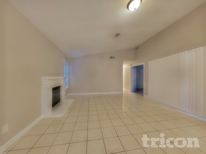 Building Photo - 4401 Montara Dr