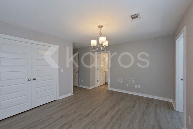 Building Photo - 11401 Crimson Ridge Rd