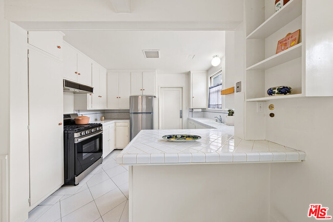 Building Photo - 2413 Argosy Way
