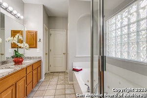 Building Photo - 407 Neches Branch