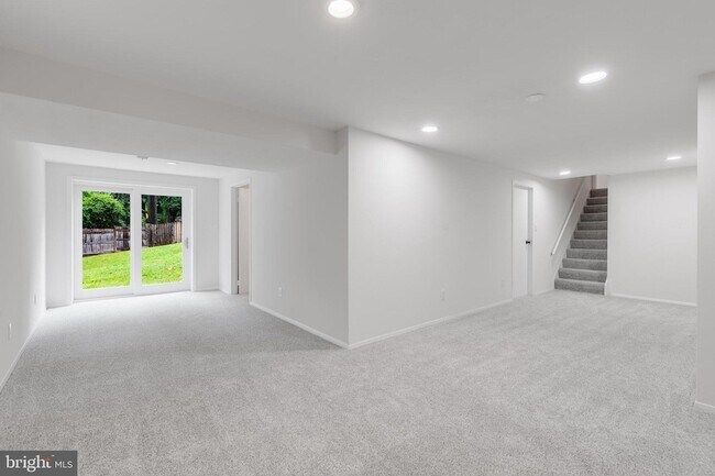 Building Photo - 9410 Onion Patch Dr