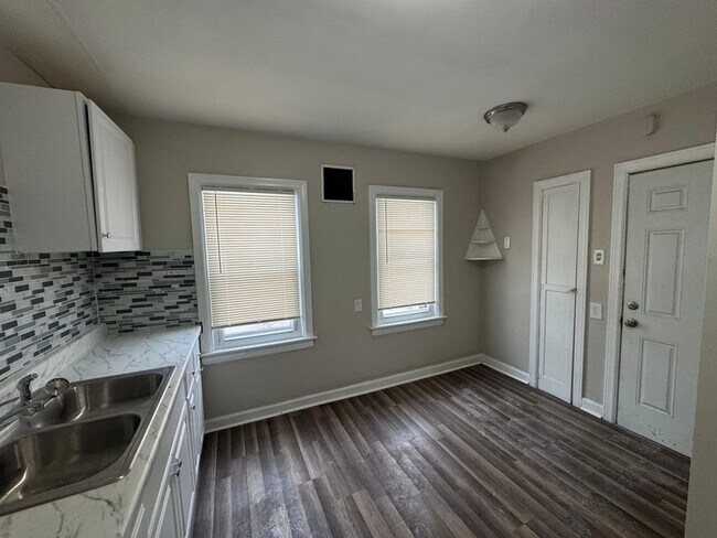 Building Photo - 14161 Montrose St