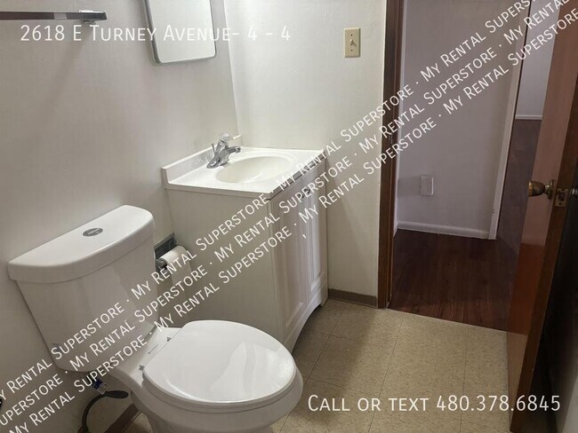 Building Photo - 2618 E Turney Ave
