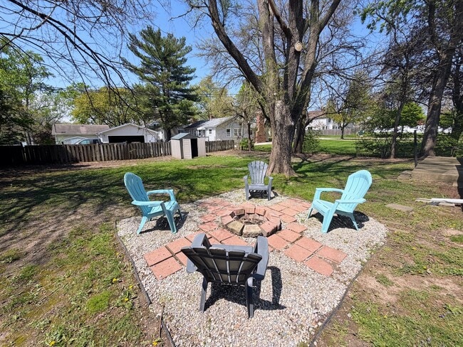 Building Photo - 622 N Garfield St