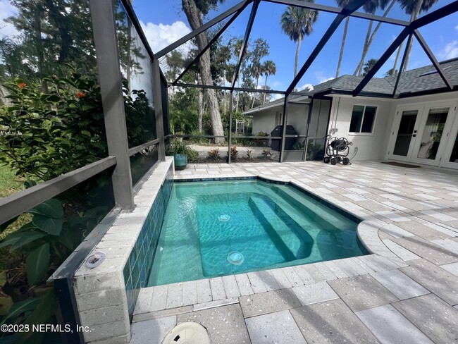 Building Photo - 101 Sanchez Ct