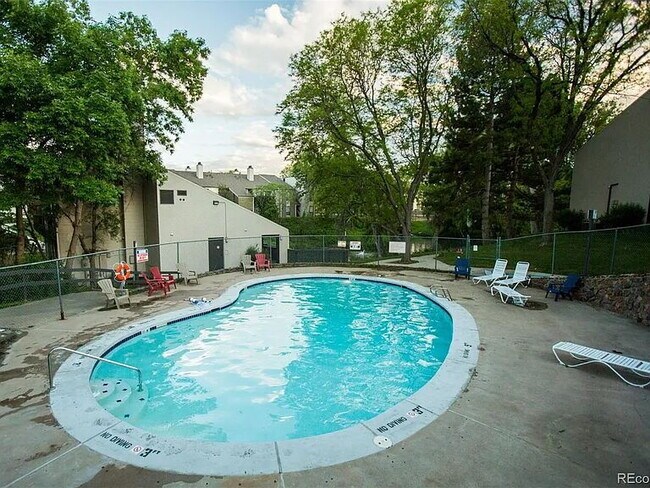 Building Photo - 3550 S Harlan St