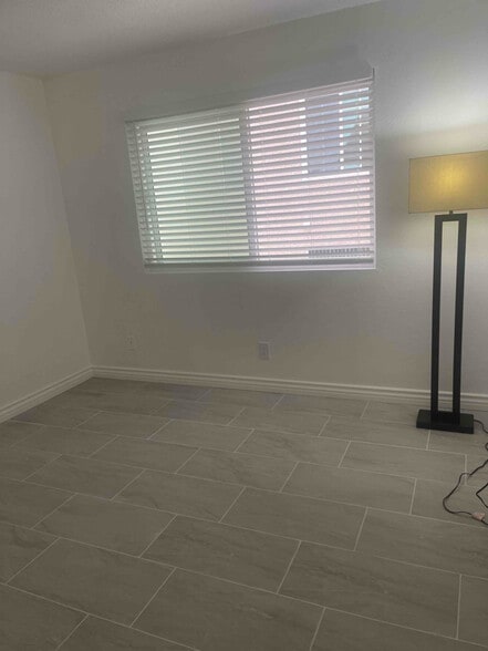 Building Photo - 16881 Sims Lane