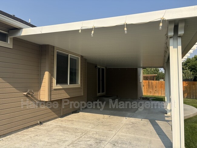 Building Photo - 7988 W Orbit Dr