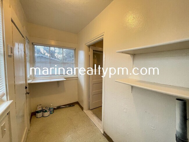 Building Photo - 1608 Napa St